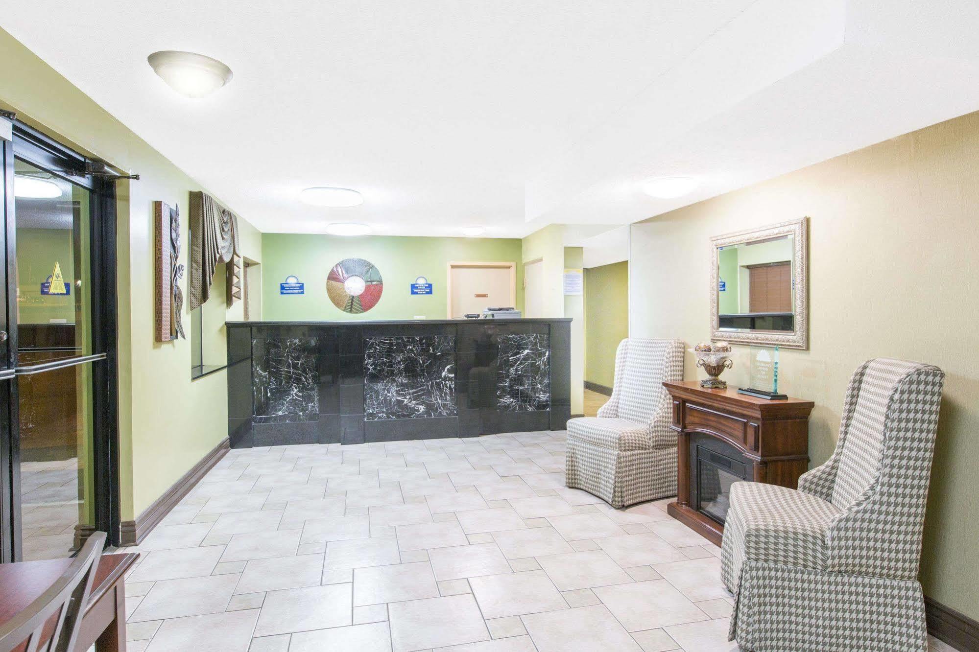 Days Inn By Wyndham טופלו מראה חיצוני תמונה